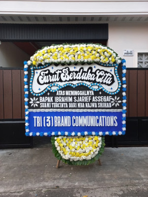 Papan Bunga Duka di Mori Utara